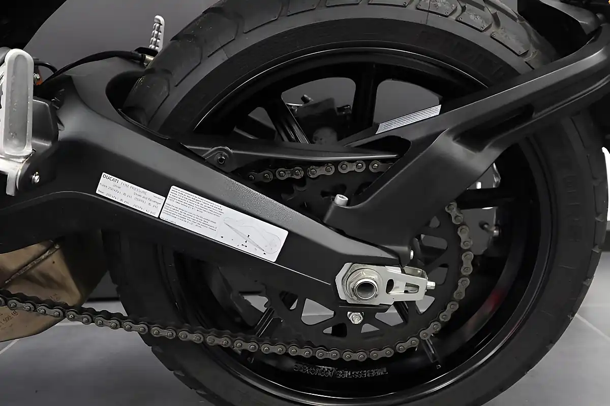 Used 2021 Ducati Scrambler Icon Dark Black - Interior and Exterior details 11