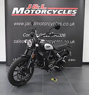 Used 2021 Ducati Scrambler Icon Dark Black - Interior and Exterior details 5