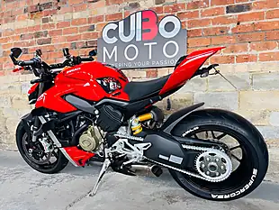 Used 2021 Ducati Streetfighter V4 Red - Interior and Exterior details 13