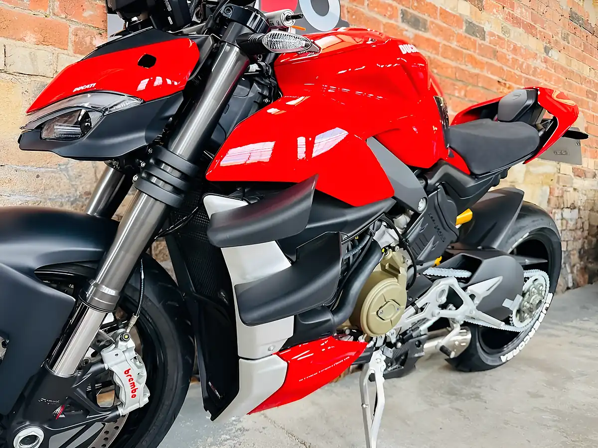 Used 2021 Ducati Streetfighter V4 Red - Interior and Exterior details 15