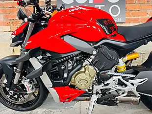 Used 2021 Ducati Streetfighter V4 Red - Interior and Exterior details 16