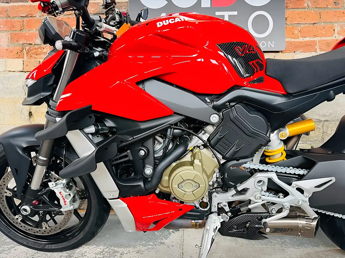 Used 2021 Ducati Streetfighter V4 Red - Interior and Exterior details 16