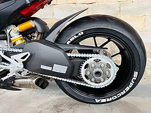 Used 2021 Ducati Streetfighter V4 Red - Interior and Exterior details 17