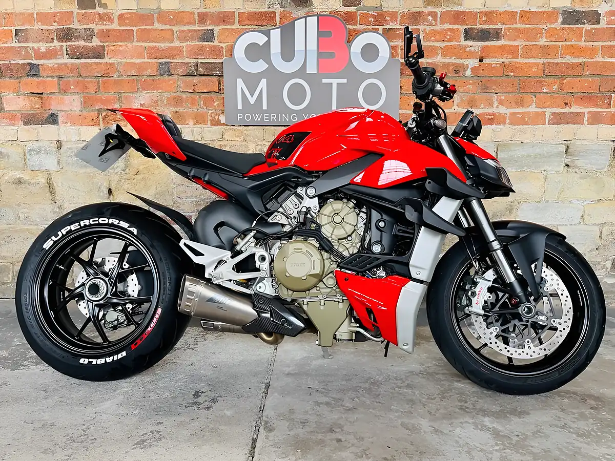 Used 2021 Ducati Streetfighter V4 Red - Interior and Exterior details 2