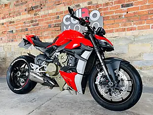 Used 2021 Ducati Streetfighter V4 Red - Interior and Exterior details 3