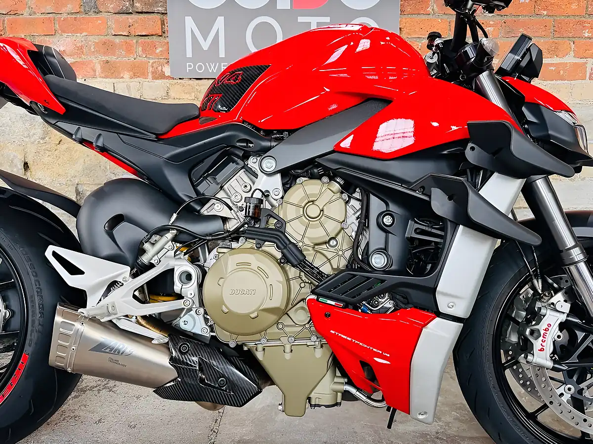 Used 2021 Ducati Streetfighter V4 Red - Interior and Exterior details 7