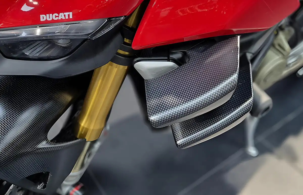 Used 2021 Ducati Streetfighter V4 S - Interior and Exterior details 4