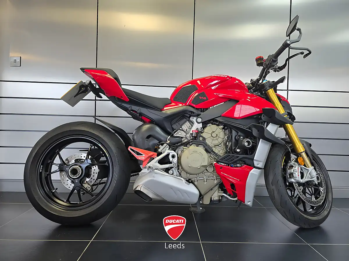 Used 2021 Ducati Streetfighter V4 S Red - Front View