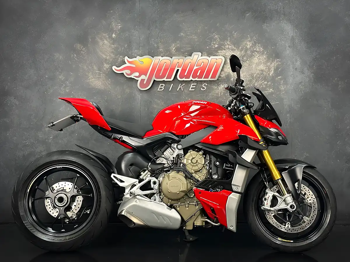 Used 2021 Ducati Streetfighter V4S Red - Front View