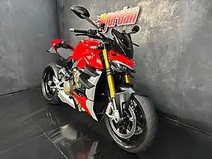 Used 2021 Ducati Streetfighter V4S Red - Interior and Exterior details 4