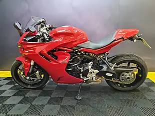 Used 2021 Ducati Supersport 950 Standard Red - Interior and Exterior details 3