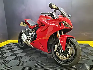 Used 2021 Ducati Supersport 950 Standard Red - Interior and Exterior details 5
