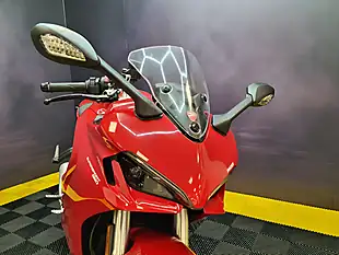 Used 2021 Ducati Supersport 950 Standard Red - Interior and Exterior details 9