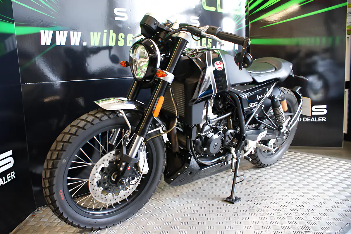 Used 2021 Fb Mondial HPS300 Black - Interior and Exterior details 2