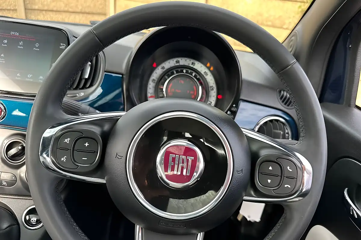 Used 2021 Fiat 500 Dolcevita Blue - Interior and Exterior details 10