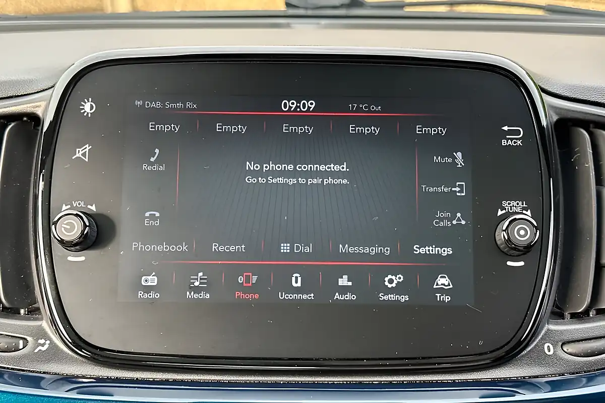 Used 2021 Fiat 500 Dolcevita Blue - Interior and Exterior details 19