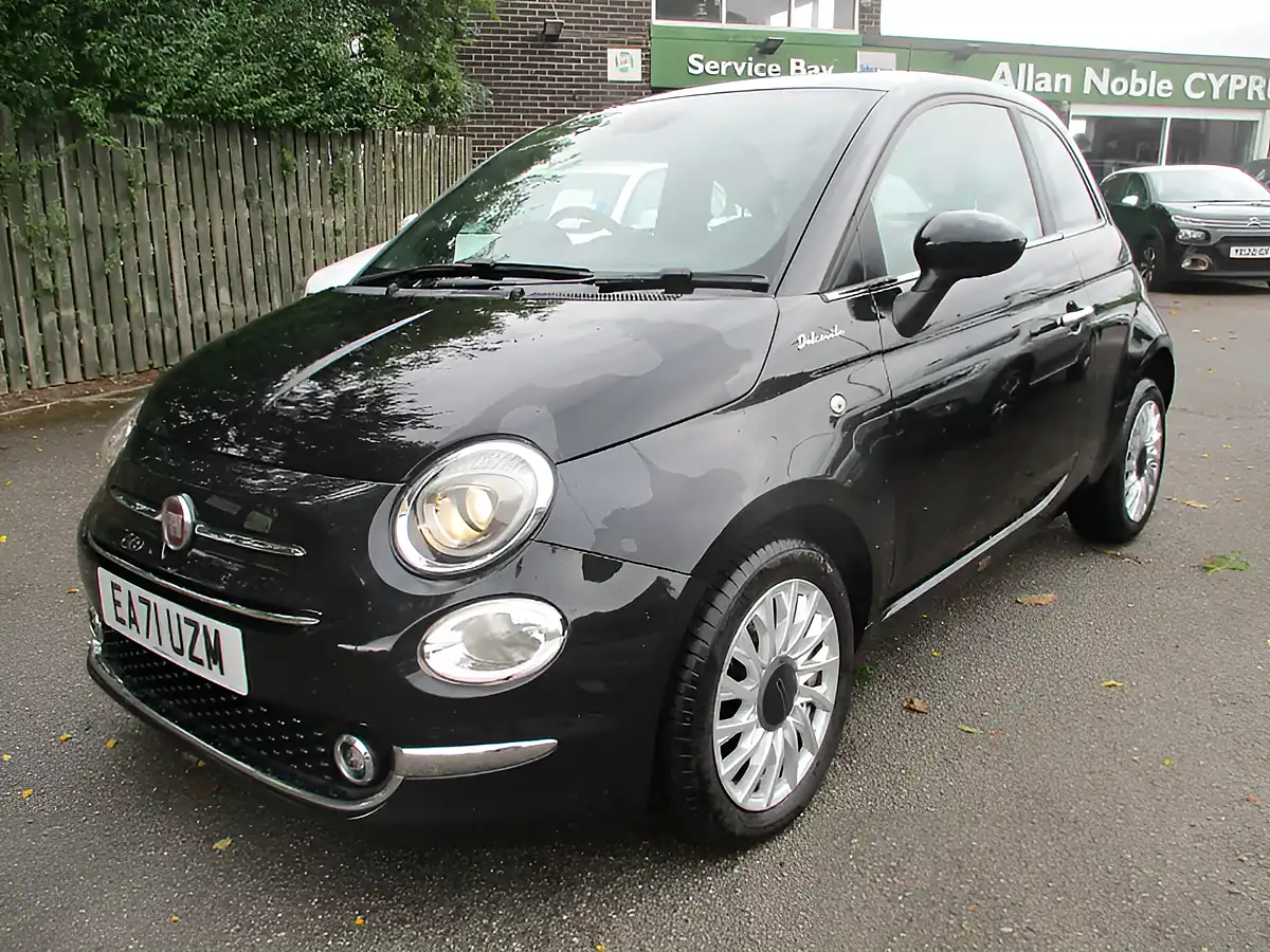 Used 2021 Fiat 500 Dolcevita Crossover Black - Interior and Exterior details 9