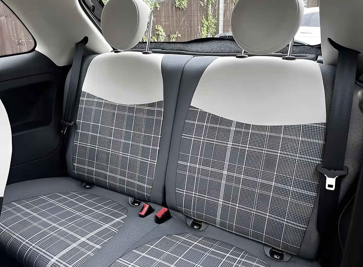 Used 2021 Fiat 500 Lounge Black - Interior and Exterior details 7
