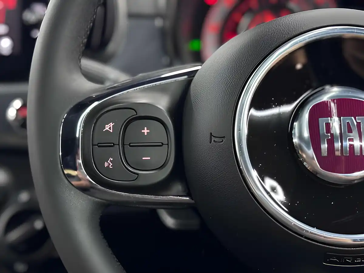 Used 2021 Fiat 500 Lounge Grey - Interior and Exterior details 13