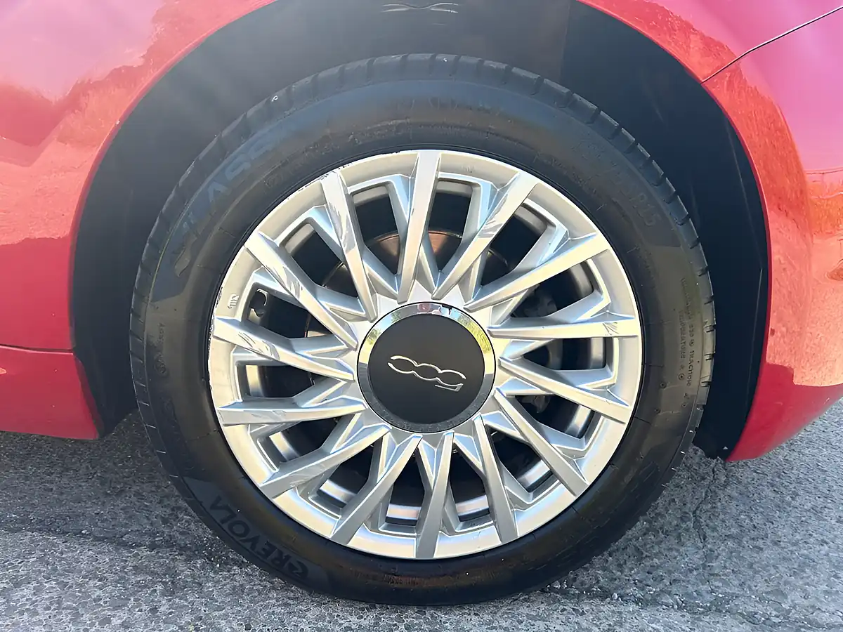 Used 2021 Fiat 500 Lounge Red - Interior and Exterior details 20