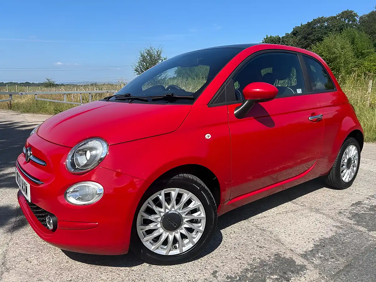 Used 2021 Fiat 500 Lounge Red - Interior and Exterior details 4