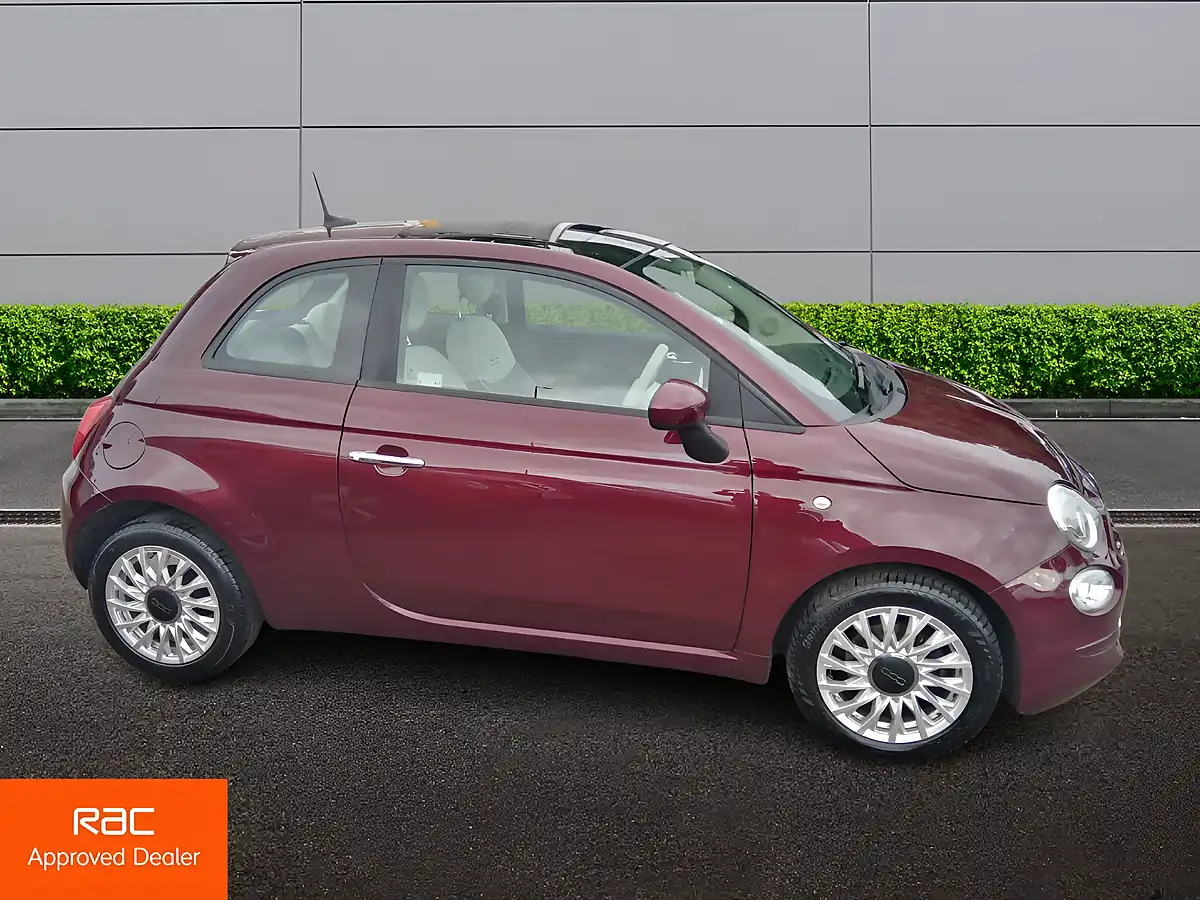 Used 2021 Fiat 500 Lounge Red - Interior and Exterior details 2