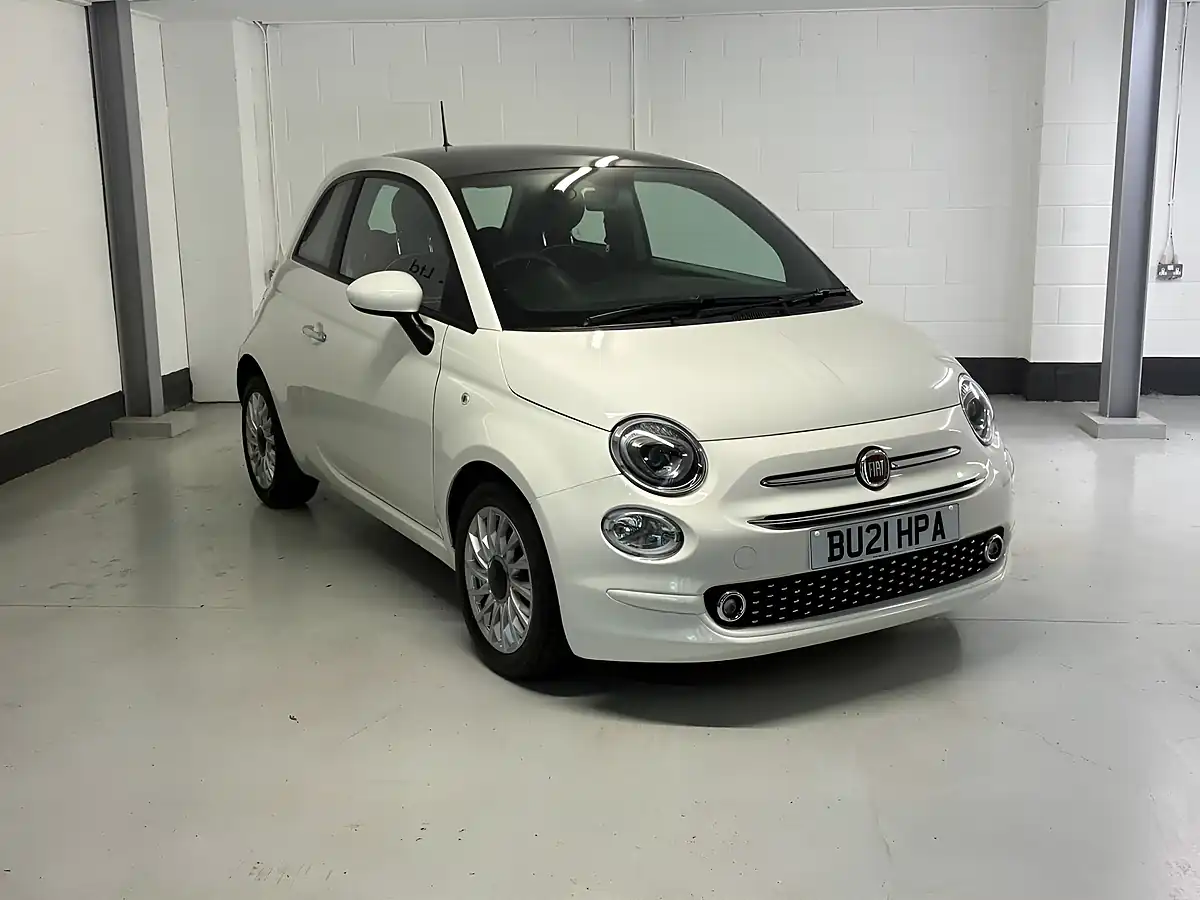 Used 2021 Fiat 500 Lounge White - Interior and Exterior details 3