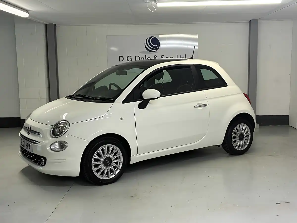Used 2021 Fiat 500 Lounge White - Interior and Exterior details 6