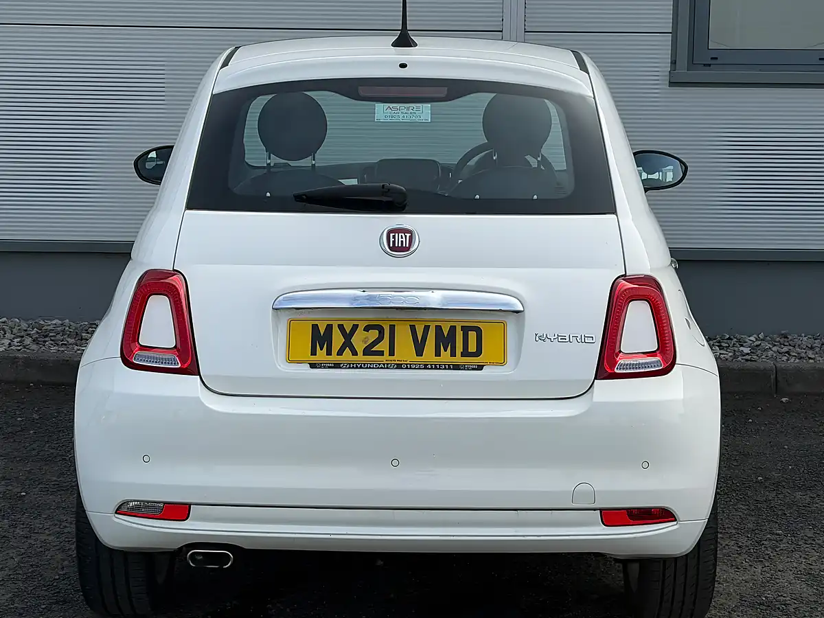 Used 2021 Fiat 500 Lounge White - Interior and Exterior details 10