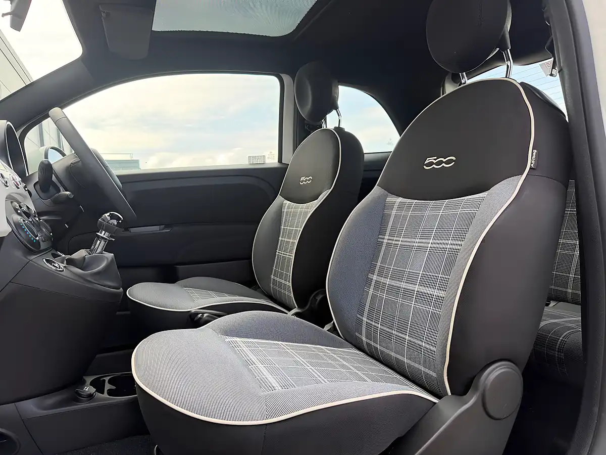 Used 2021 Fiat 500 Lounge White - Interior and Exterior details 17