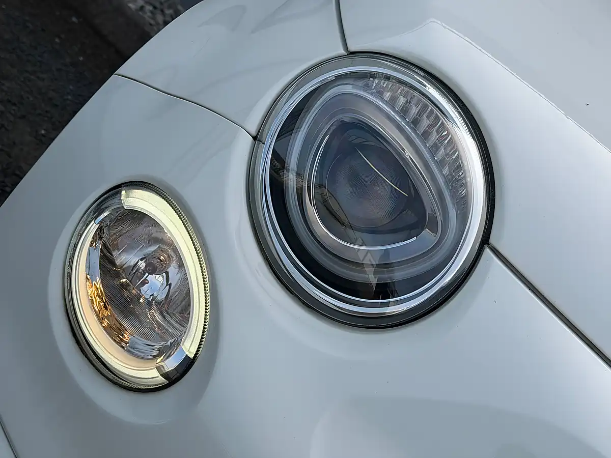 Used 2021 Fiat 500 Lounge White - Interior and Exterior details 5