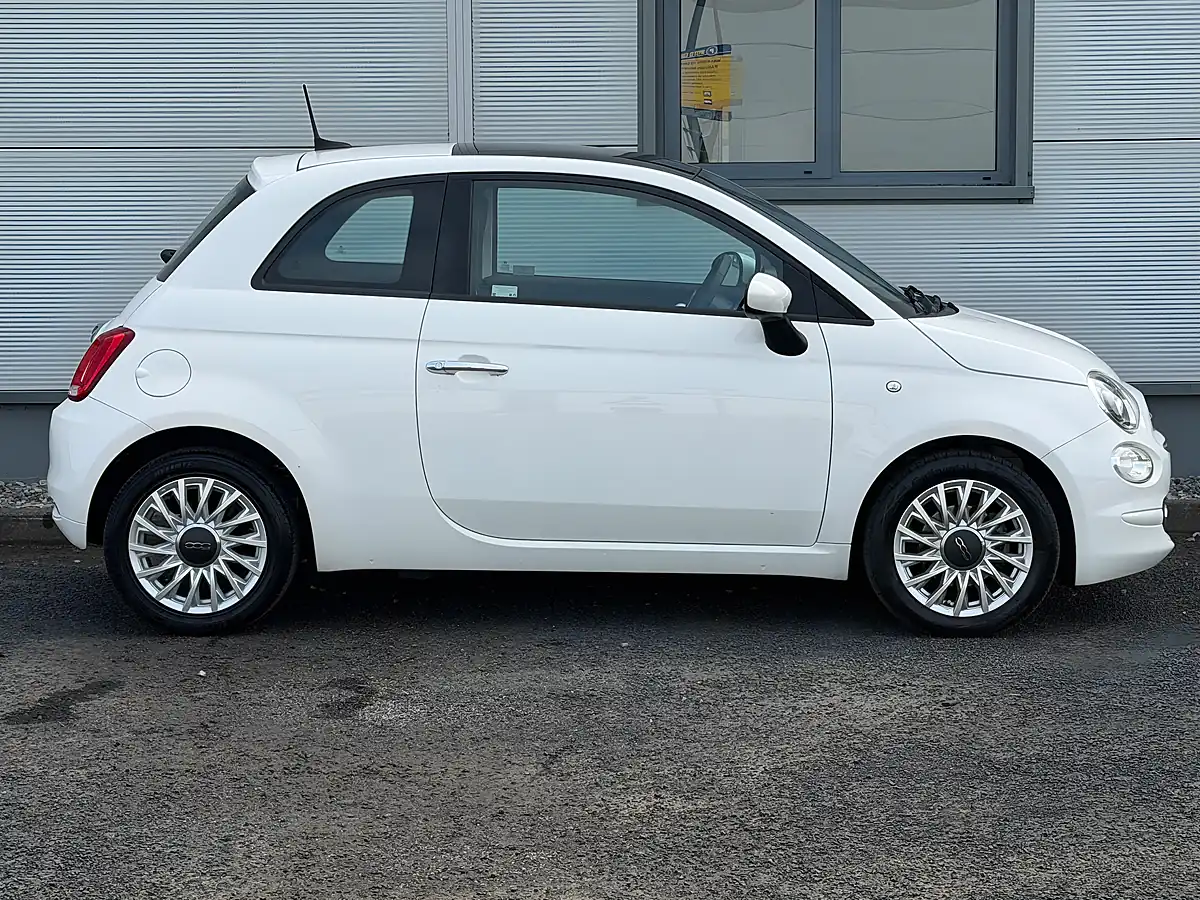 Used 2021 Fiat 500 Lounge White - Interior and Exterior details 8