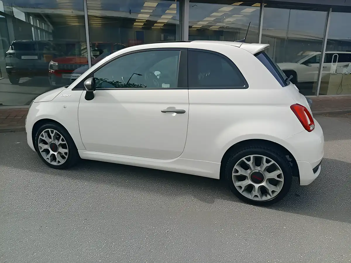 Used 2021 Fiat 500 Sport Bossa Nova White - Interior and Exterior details 3