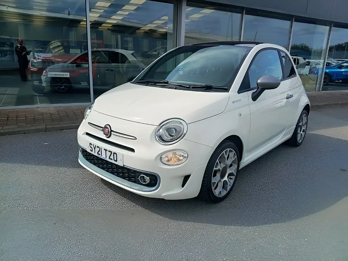 Used 2021 Fiat 500 Sport Bossa Nova White - Interior and Exterior details 5