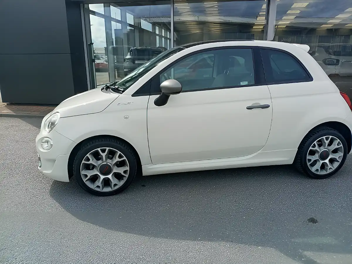 Used 2021 Fiat 500 Sport Bossa Nova White - Interior and Exterior details 6