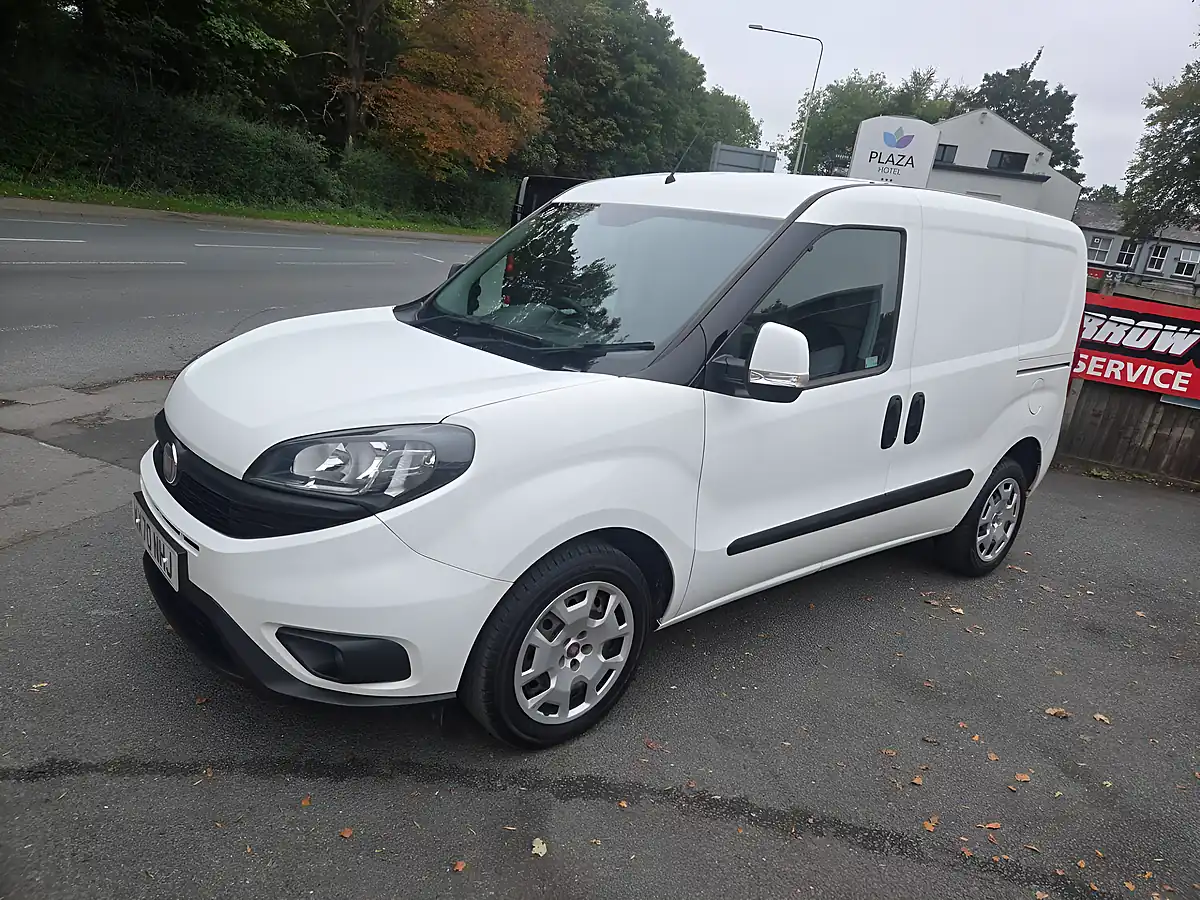 Used 2021 Fiat Doblo Tecnico White - Interior and Exterior details 3