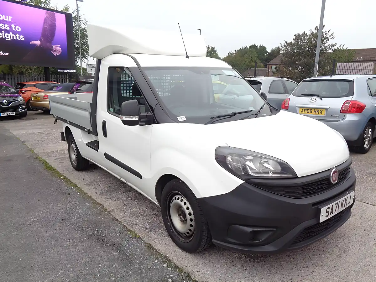 Used 2021 Fiat Doblo Work Up L2 White - Interior and Exterior details 2