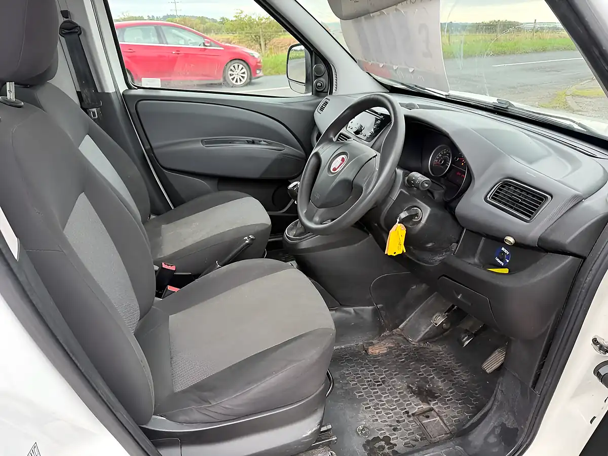 Used 2021 Fiat Doblo Work Up White - Interior and Exterior details 12