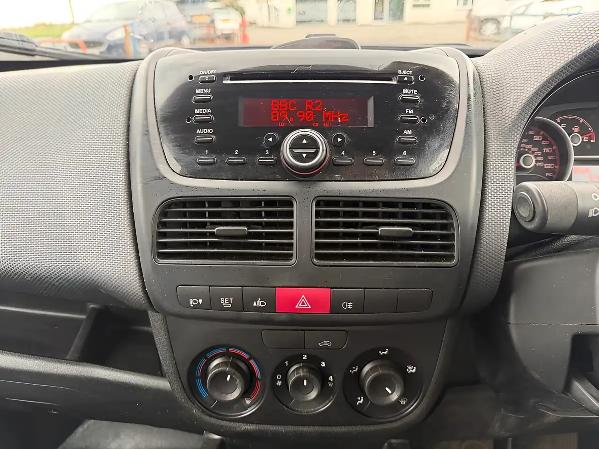 Used 2021 Fiat Doblo Work Up White - Interior and Exterior details 14