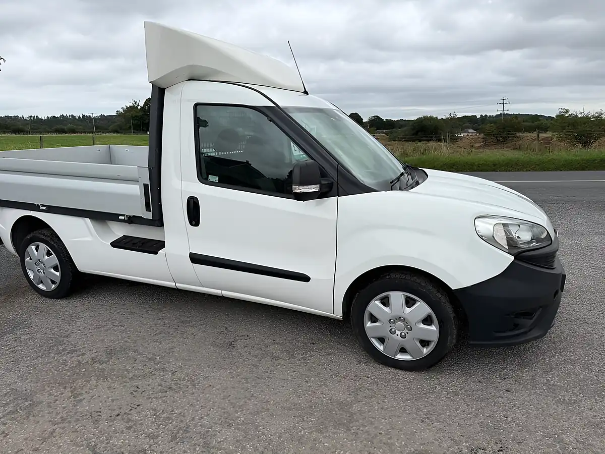 Used 2021 Fiat Doblo Work Up White - Interior and Exterior details 2