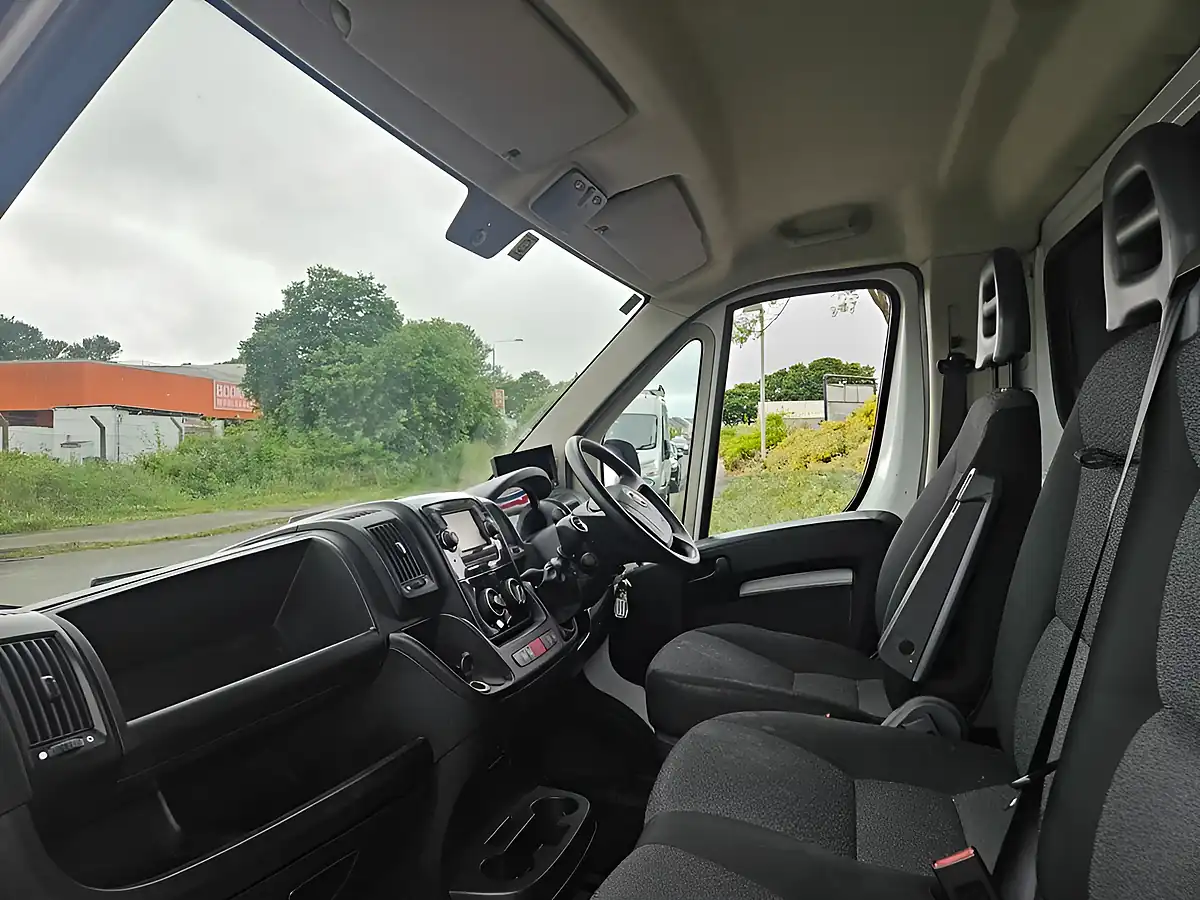 Used 2021 Fiat Ducato 35 Low Loader White - Interior and Exterior details 10