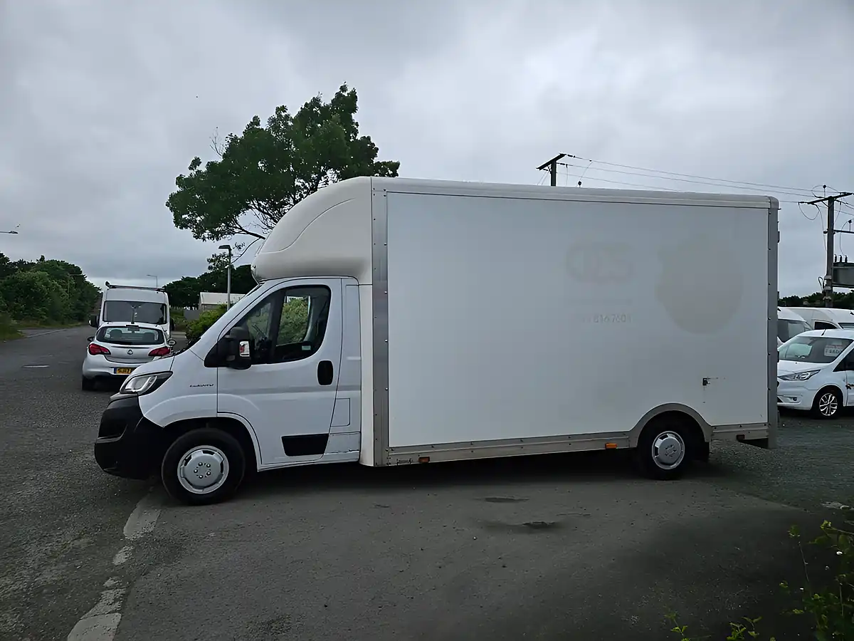 Used 2021 Fiat Ducato 35 Low Loader White - Interior and Exterior details 5