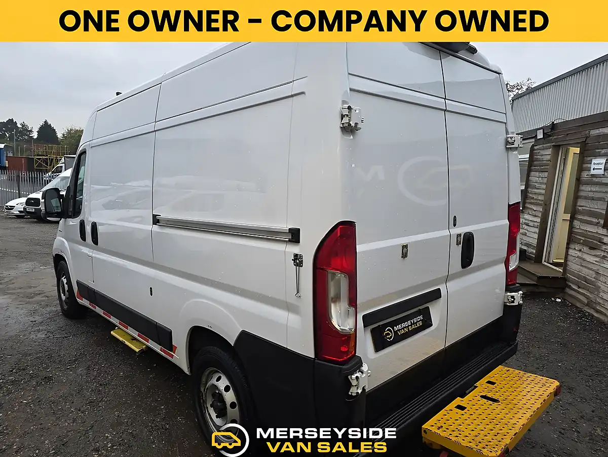 Used 2021 Fiat Ducato 35 Maxi White - Interior and Exterior details 3