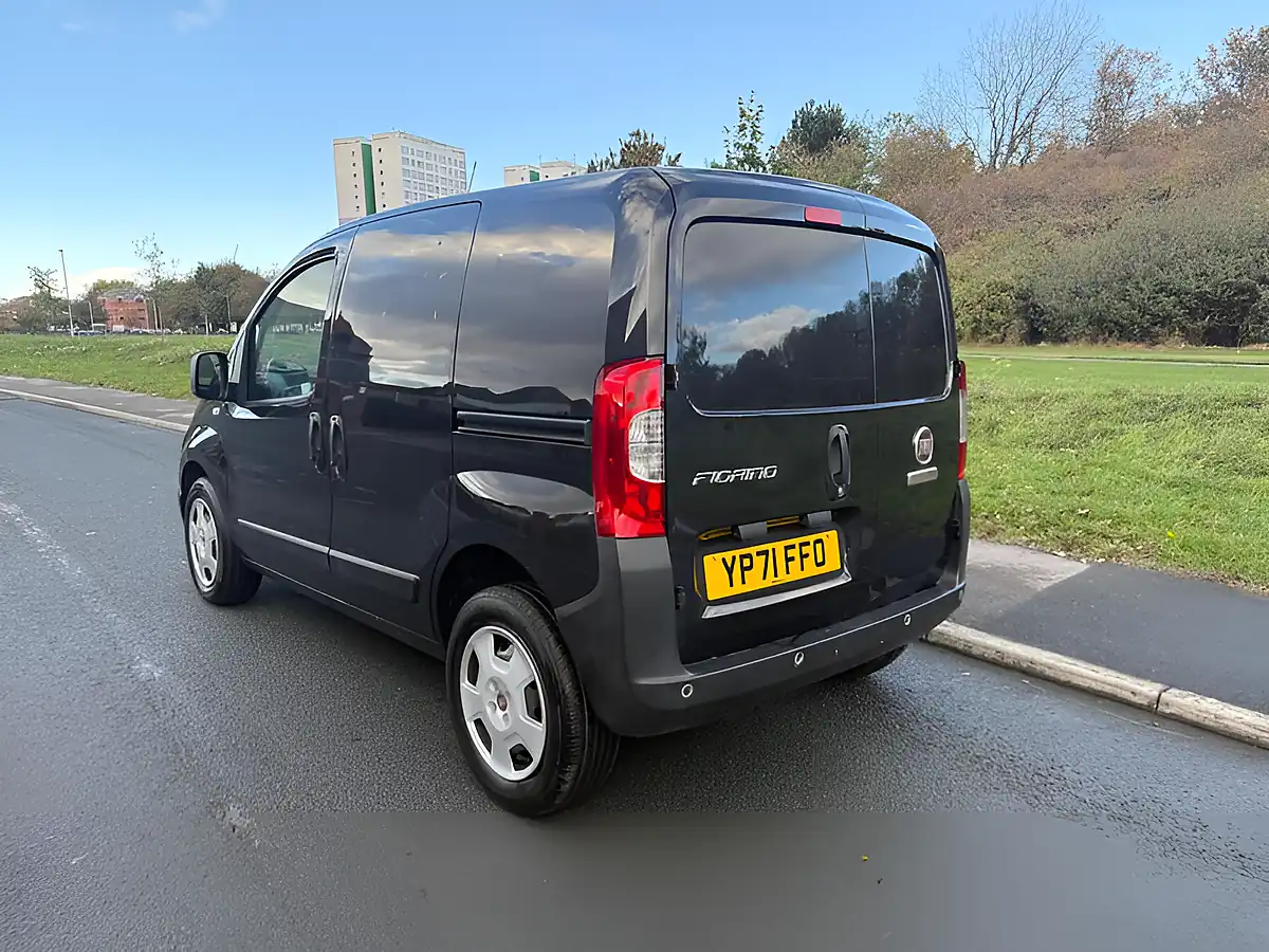 Used 2021 Fiat Fiorino Tecnico Black - Interior and Exterior details 3