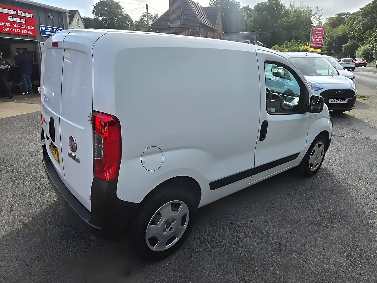 Used 2021 Fiat Fiorino Tecnico White - Interior and Exterior details 11