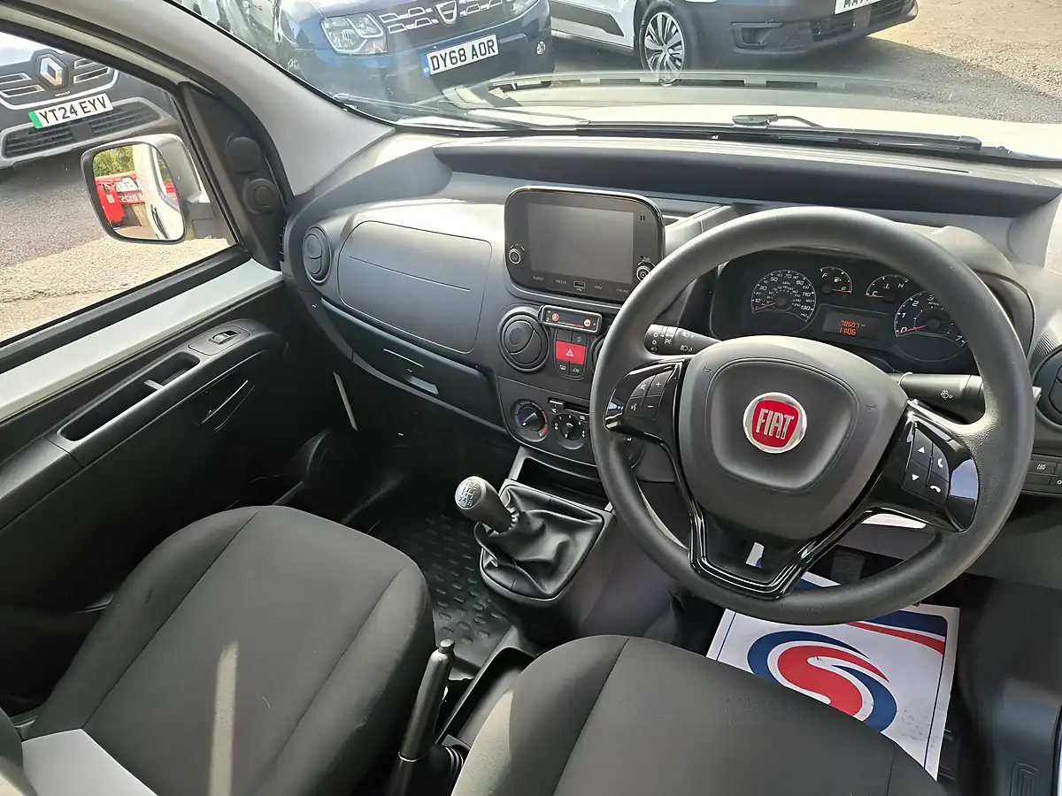 Used 2021 Fiat Fiorino Tecnico White - Interior and Exterior details 15