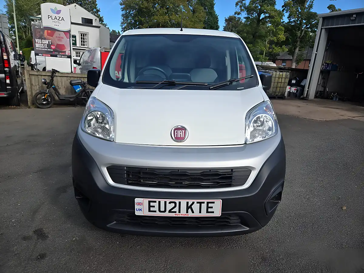 Used 2021 Fiat Fiorino Tecnico White - Interior and Exterior details 2