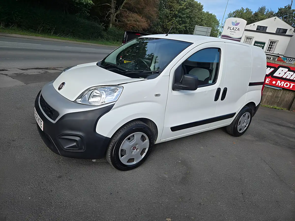 Used 2021 Fiat Fiorino Tecnico White - Interior and Exterior details 3