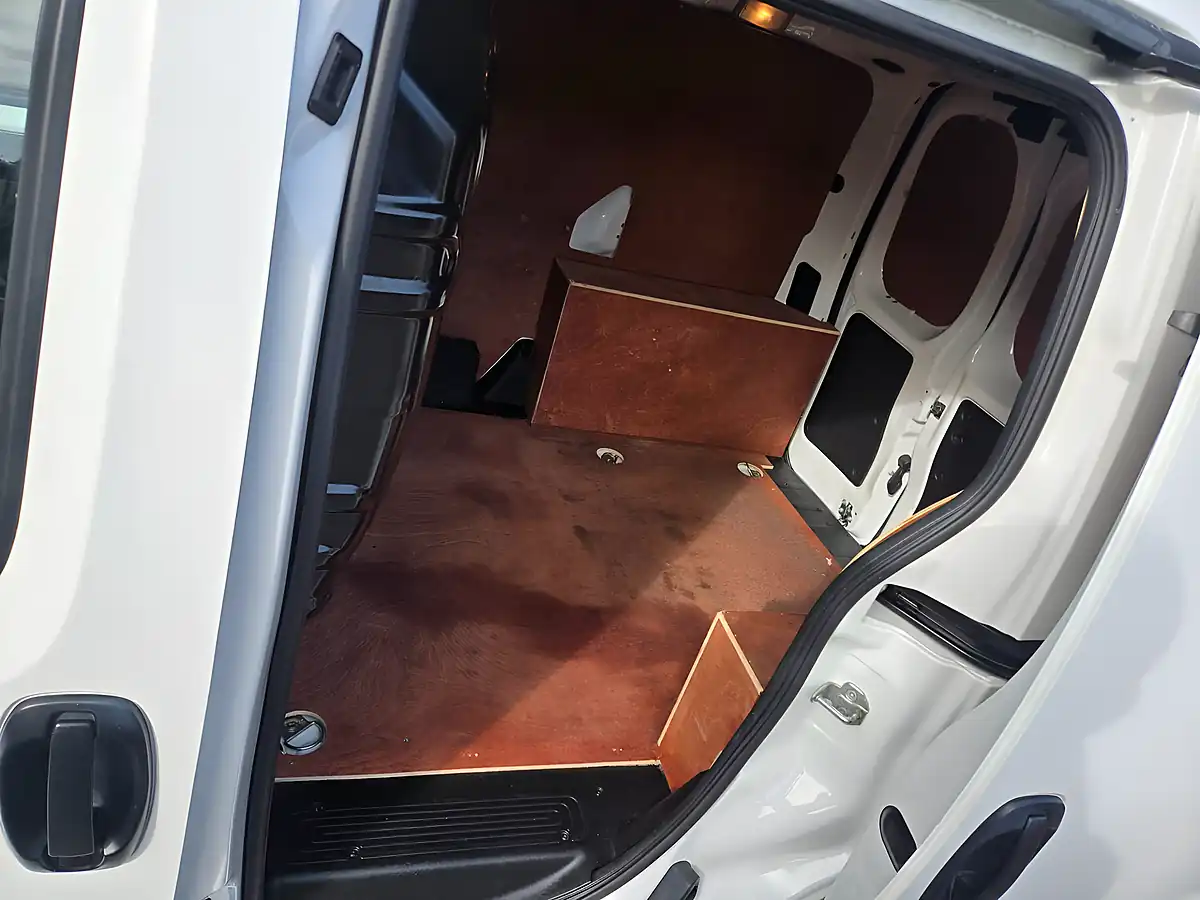 Used 2021 Fiat Fiorino Tecnico White - Interior and Exterior details 6