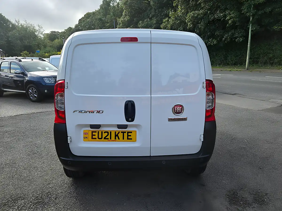 Used 2021 Fiat Fiorino Tecnico White - Interior and Exterior details 9